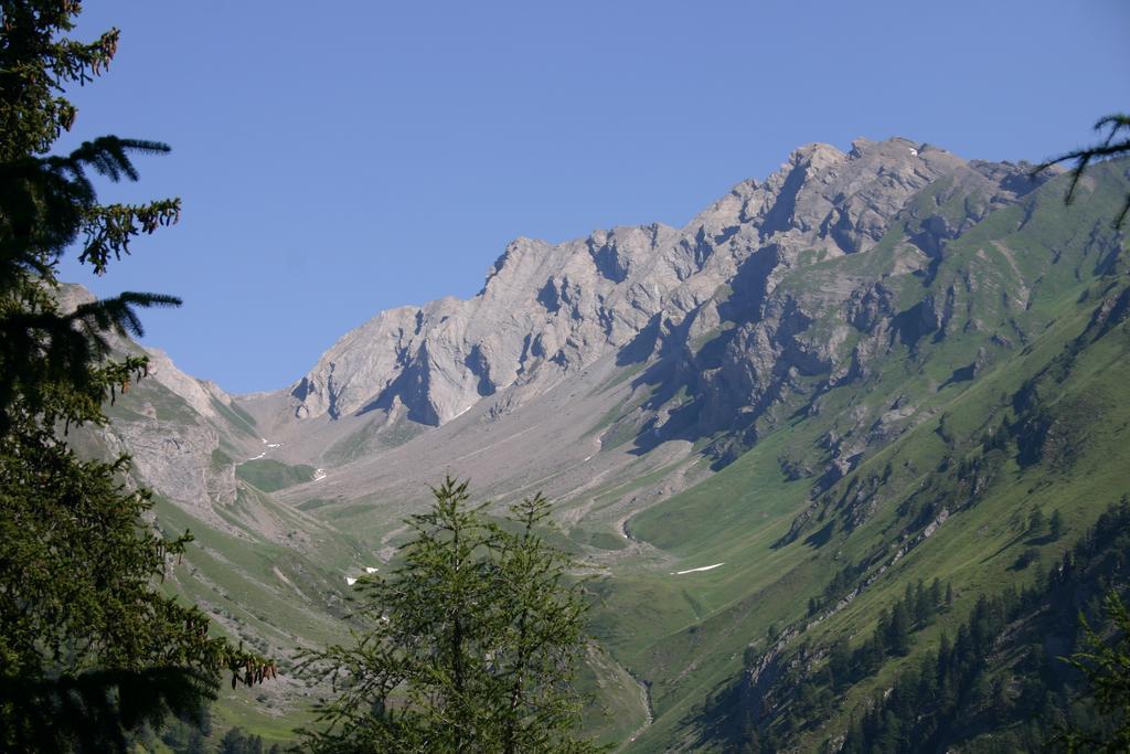 Baita La Jolie Bergere Ла-Саль Екстер'єр фото